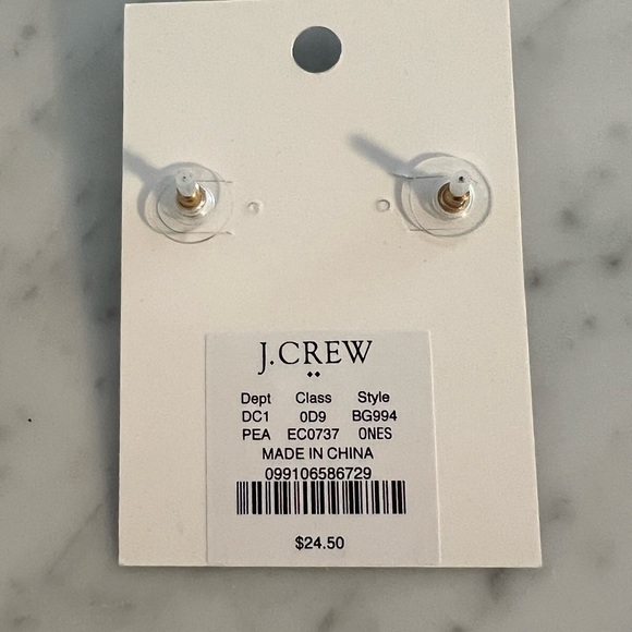 NWT J. Crew Pearl Triangle Studs - Picture 2 of 3